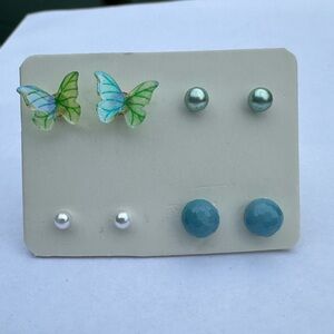 Butterfly/round 4 pairs stud earrings-NWT